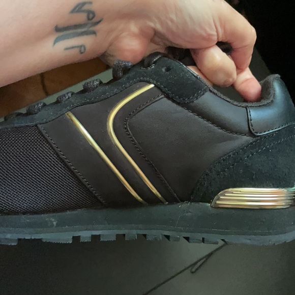 Hugo Boss -BOSS Black Suede w/Gold Trim Sneakers retails $225 NEW ππ€ - Picture 7 of 10